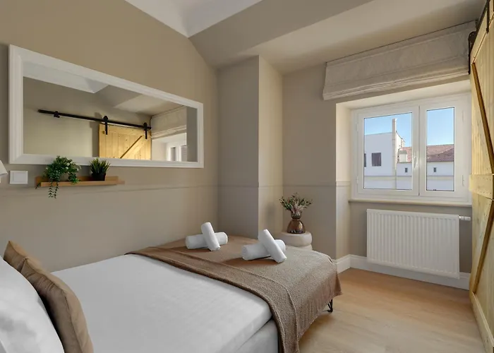 Apartment Center Iv Rom